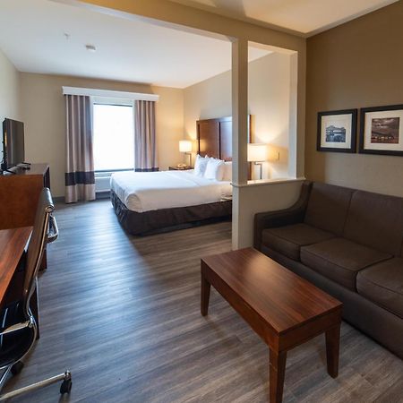 Sonesta Essential - Baton Rouge Airport Hotel Exterior photo