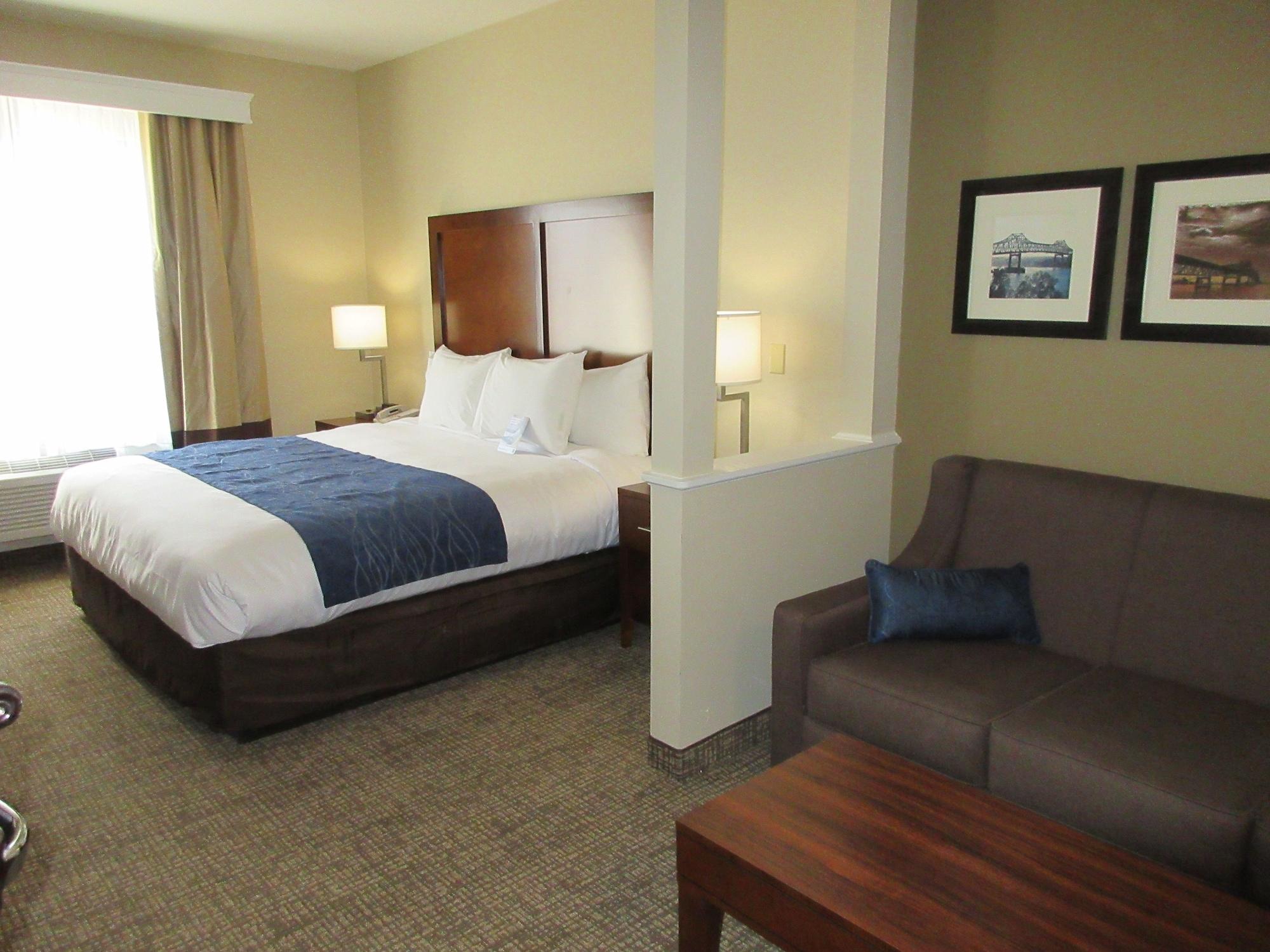 Sonesta Essential - Baton Rouge Airport Hotel Exterior photo