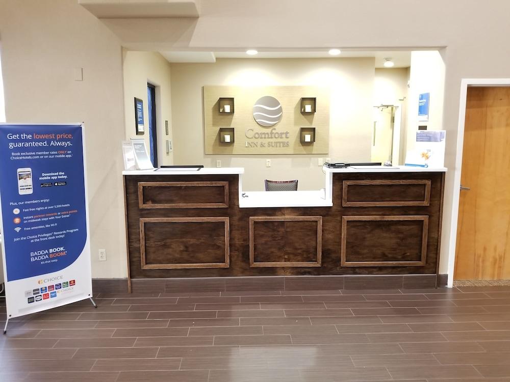 Sonesta Essential - Baton Rouge Airport Hotel Exterior photo