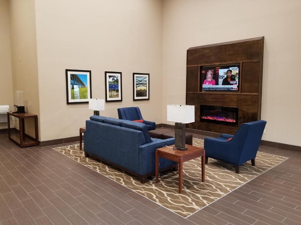 Sonesta Essential - Baton Rouge Airport Hotel Exterior photo