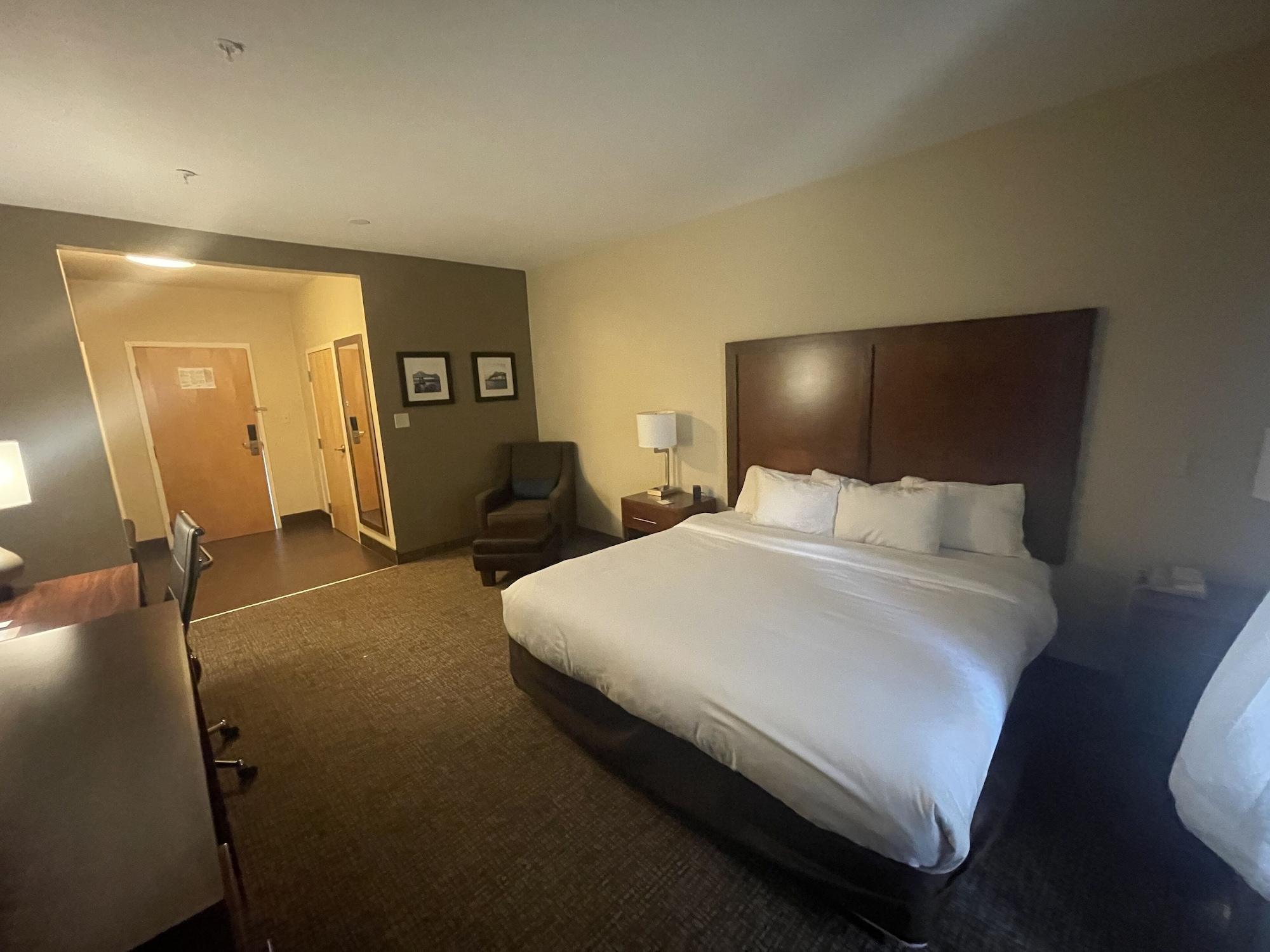 Sonesta Essential - Baton Rouge Airport Hotel Exterior photo