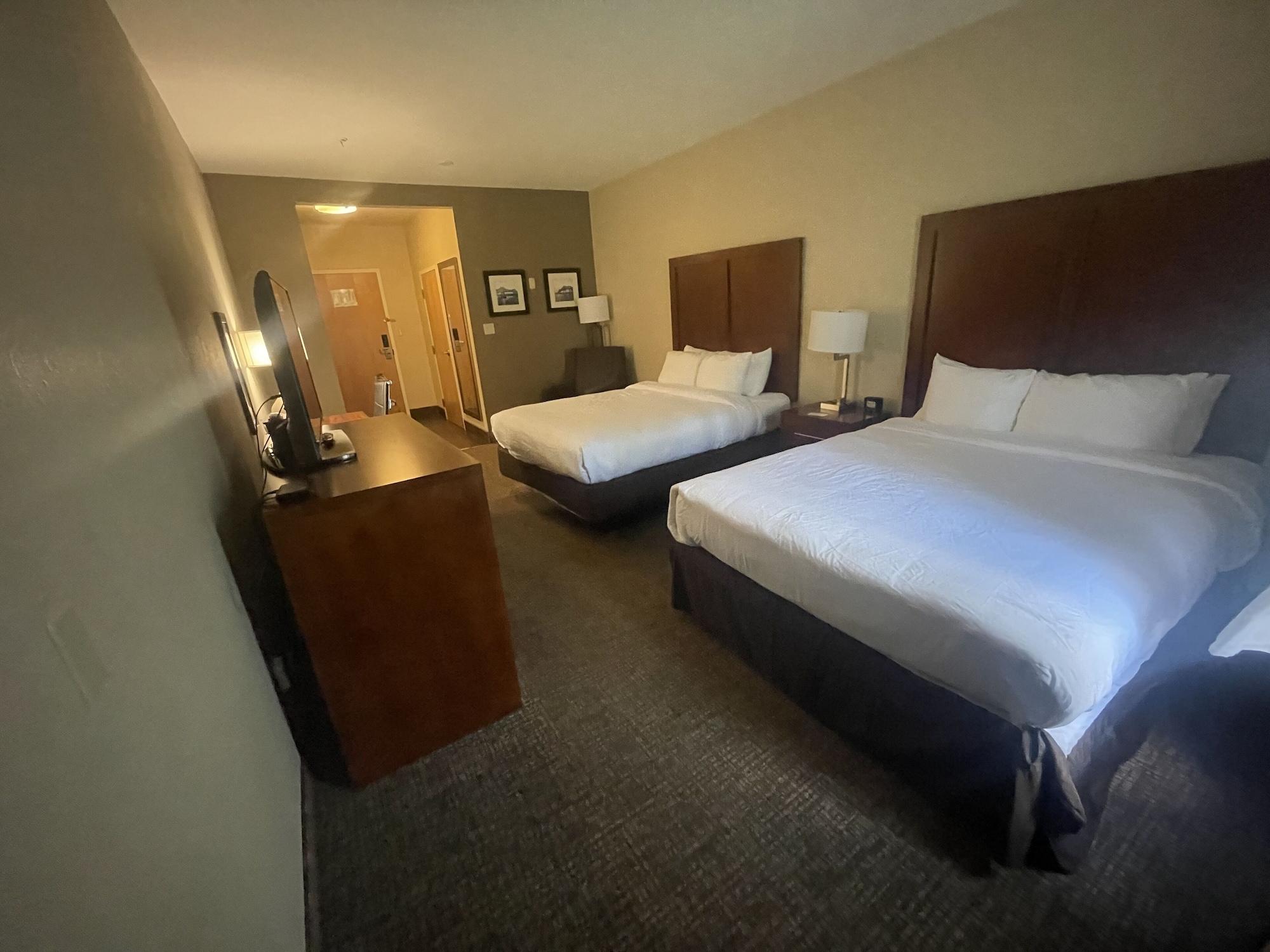 Sonesta Essential - Baton Rouge Airport Hotel Exterior photo