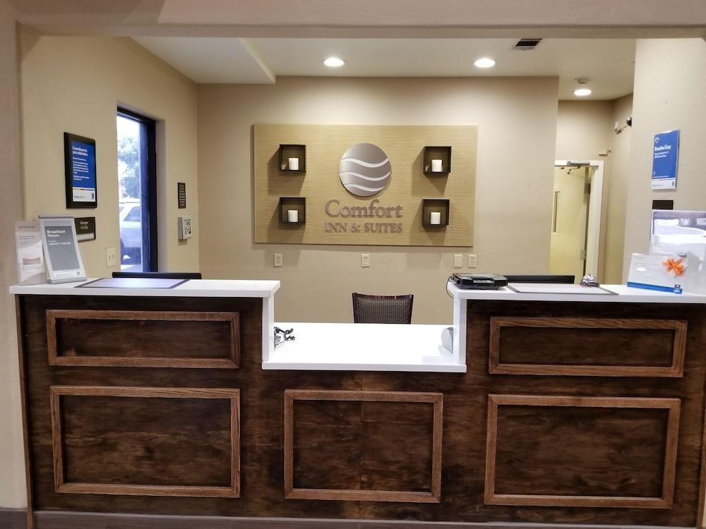 Sonesta Essential - Baton Rouge Airport Hotel Exterior photo