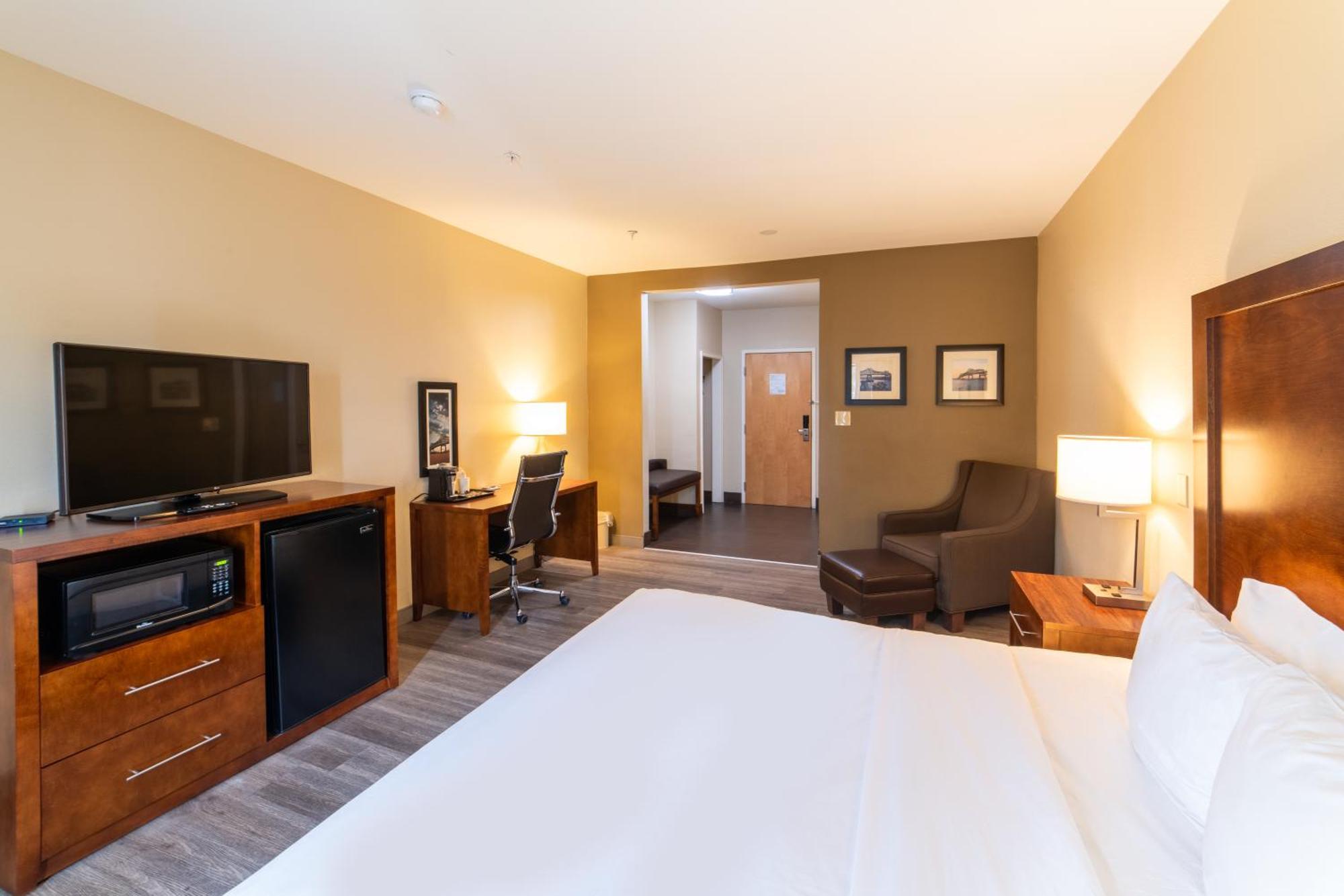 Sonesta Essential - Baton Rouge Airport Hotel Exterior photo
